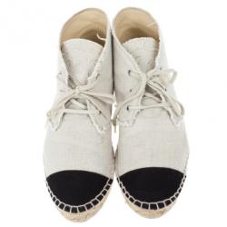 مملوكة مسبقًا Chanel CC Canvas Espadrille Sneakers Size 39