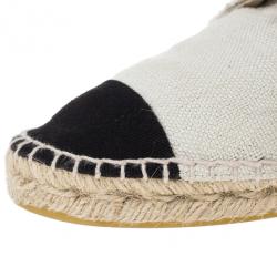 مملوكة مسبقًا Chanel CC Canvas Espadrille Sneakers Size 39