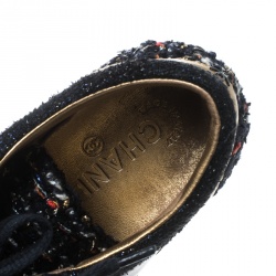 مملوكة مسبقًا Chanel Multicolor Tweed and Metallic Leather Sneakers Size 38