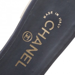 Pre Owned Chanel Oxford Blue Canvas CC Camellia Flat Slides Size 39