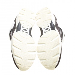 مملوكة مسبقًا حذاء رياضي شانيل CC كانفاس مونوكرومي وسويدي بأربطة مقاس 39