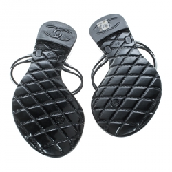 مملوكة مسبقًا Chanel Monochrome Jelly Camellia Thong Sandals Size 38
