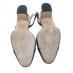 مملوكة مسبقًا صندل شانيل فتحة كعب غطاء مقدمة قماش أسود وجلد بيج مقاس 37