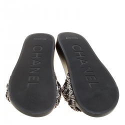 Pre Owned Chanel Monochrome Fabric Tropiconic Chain Detail Slides Size 40