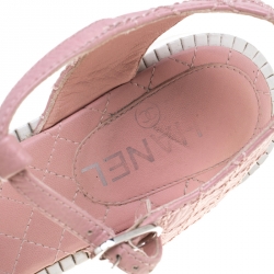 Chanel Powder Pink Leather Chain Detail CC Flat Thong Sandals Size 38.5
