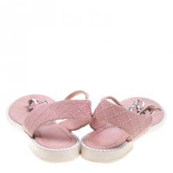 Chanel Powder Pink Leather Chain Detail CC Flat Thong Sandals Size 38.5