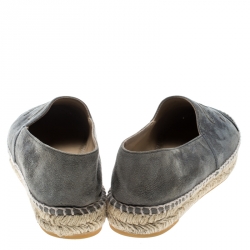 Pre Owned حذاء إسبادريلز شانيل غطاء مقدمة CC جلد أسود/ أبيض مقاس 36