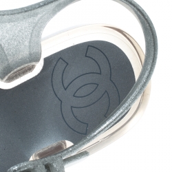 مملوكة مسبقًا Chanel Grey/Silver Glitter Jelly Camellia CC Logo Sandals Size 40