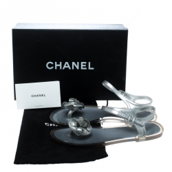 مملوكة مسبقًا Chanel Grey/Silver Glitter Jelly Camellia CC Logo Sandals Size 40