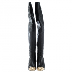 مملوكة مسبقًا حذاء بوت شانيل مرتفع ثيغه غطاء مقدمة معدن باريس دالاس جلد أسود مقاس 40