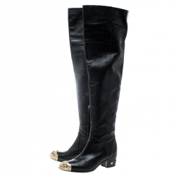 مملوكة مسبقًا حذاء بوت شانيل مرتفع ثيغه غطاء مقدمة معدن باريس دالاس جلد أسود مقاس 40