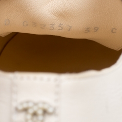 Chanel Monochrome Leather Faux Pearl Embellished CC Cap Toe Oxfords Size 39      