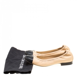 مملوكة مسبقًا Chanel Beige/Black Leather CC Cap Toe Scrunch Ballet Flats Size 37.5