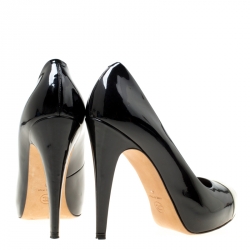 مملوكة مسبقًا Chanel Monochrome Patent Leather Cap Toe Platform Pumps Size 40