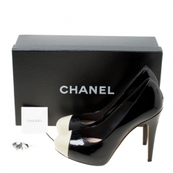 مملوكة مسبقًا Chanel Monochrome Patent Leather Cap Toe Platform Pumps Size 40