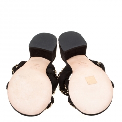 مملوكة مسبقًا Chanel Black Suede Chain Embellished Flat Slide Sandals Size 40.5