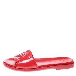 Pre Owned Chanel Red Patent Leather CC Slide Sandals Size 39.5