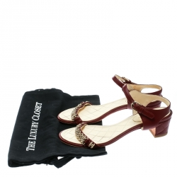 Pre Owned صندل شانيل سيور كاحل تفاصيل سلسلة ريإيشو جلد عنابي مقاس 36