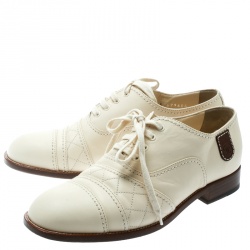 Pre Owned  Chanel Cream Leather Oxfords Size 39.5