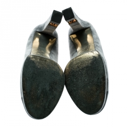 مملوكة مسبقًا حذاء كعب عالي شانيل نعل سميك غطاء مقدمة جلد وسويدي أسود/ رمادي مقاس 39.5