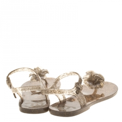 Pre Owned صندل شانيل زهرة كاميليا جيلي بيج مقاس 39