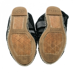مملوكة مسبقًا Chanel Black Leather and Mesh CC Espadrilles Size 41