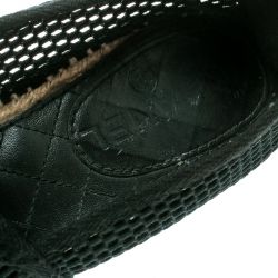 مملوكة مسبقًا Chanel Black Leather and Mesh CC Espadrilles Size 41
