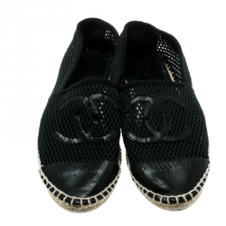 مملوكة مسبقًا Chanel Black Leather and Mesh CC Espadrilles Size 41