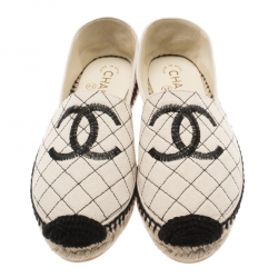 Pre Owned Chanel Beige Canvas CC Espadrilles Size 39