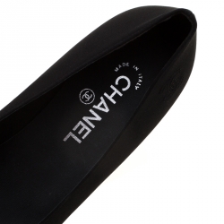 Pre Owned حذاء فلات شانيل مزخرف فيونكة ستار كريستال قماش كريب أسود مقاس 39