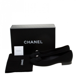 Pre Owned حذاء فلات شانيل مزخرف فيونكة ستار كريستال قماش كريب أسود مقاس 39