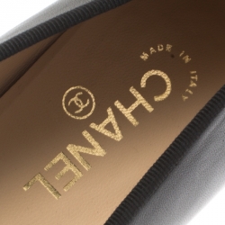 Pre Owned Chanel Black Leather And Patent Leather CC Cap Toe Ballet Flats Size 41