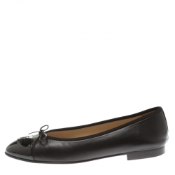 Pre Owned Chanel Black Leather And Patent Leather CC Cap Toe Ballet Flats Size 41