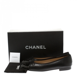 Pre Owned Chanel Black Leather And Patent Leather CC Cap Toe Ballet Flats Size 41