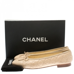Pre Owned Chanel Beige Quilted Leather CC Bow Ballet Flats Size 39