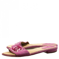 Pre Owned Chanel Pink Suede CC Open Toe Flat Slides Size 37