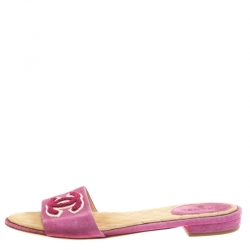 Pre Owned Chanel Pink Suede CC Open Toe Flat Slides Size 37