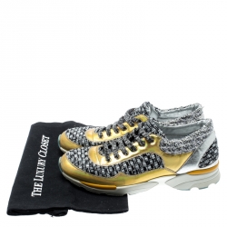 مملوكة مسبقًا حذاء رياضي شانيل تويد وجلد ميتاليك مقاس 39