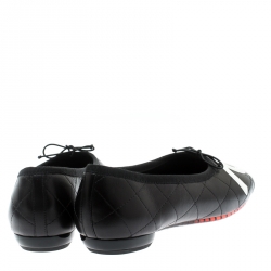 Pre Owned حذاء فلات باليه شانيل كامبون CC جلد مبطن مونوكروم مقاس 37