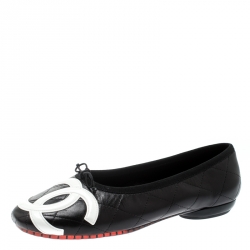 Selskab Fugtig Reorganisere Chanel Monochrome Quilted Leather CC Cambon Ballet Flats Size 37 Chanel |  TLC