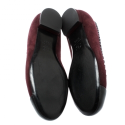 Pre Owned حذاء فلات باليه شانيل غطاء مقدمة CC جلد وسويدي عنابي مقاس 37.5