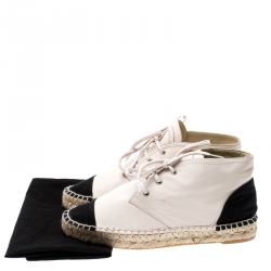 Pre Owned حذاء رياضي شانيل بجلد بيج CC واسبادريه مقاس 38