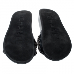 مملوكة مسبقًا صندل سلايد شانيل تروبيكونيك تويد أزرق داكن مزين بسلسلة مقاس 37