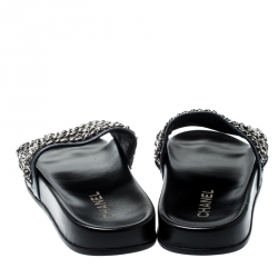 مملوكة مسبقًا صندل سلايد شانيل تروبيكونيك تويد أزرق داكن مزين بسلسلة مقاس 37