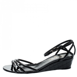 Chanel Black Patent Leather CC Quilted Wedge Strappy Open Toe Sandals Size 41