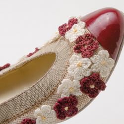 مملوكة مسبقًا Chanel Flower Embellished Cap Toe Ballet Flats Size 39.5