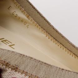 مملوكة مسبقًا Chanel Flower Embellished Cap Toe Ballet Flats Size 39.5