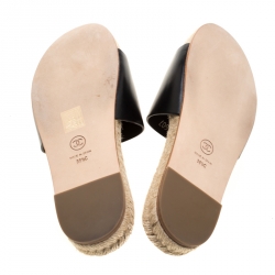 مملوكة مسبقًا Chanel Black Leather Embellished CC Flat Espadrille Slides Size 38.5