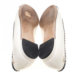 مملوكة مسبقًا Chanel Monochrome Leather Pearl Embellished Cap Toe Ballet Flats Size 39.5