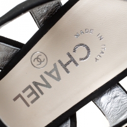 مملوكة مسبقًا Chanel Metallic Silver Glitter Texture Leather And Fabric CC Block Heel Strappy Sandals Size 37